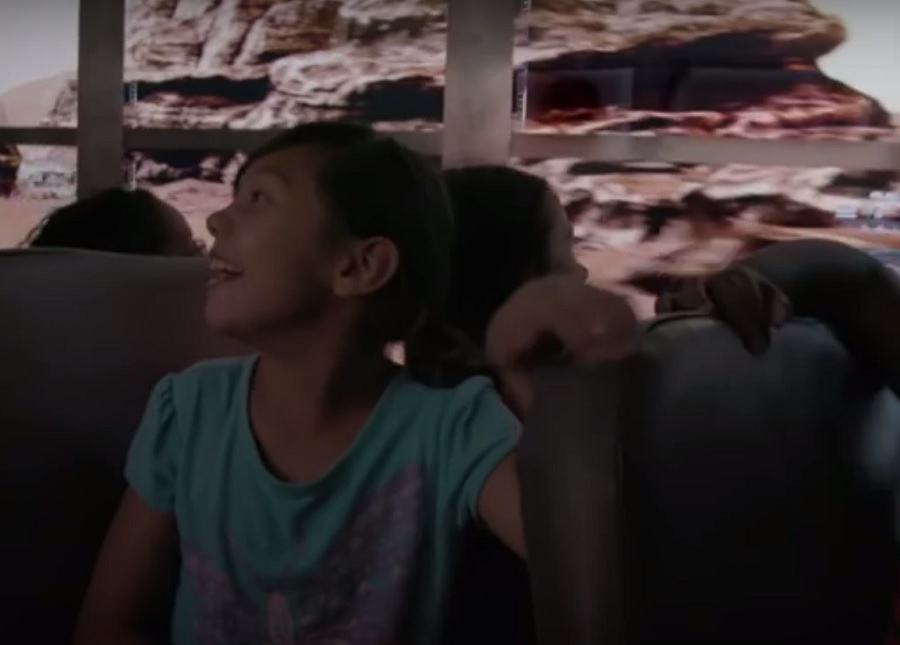 Jak Lockheed Martin zabrał dzieci w podróż na Marsa zwykłym autobusem